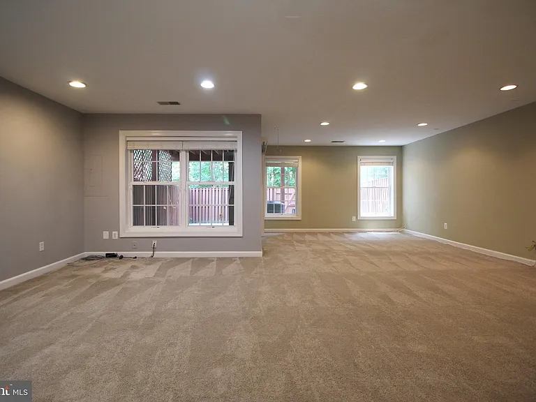 3800 Elmwood Towne Way — Photo 25