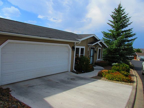 2-car plus 2 on the driveway