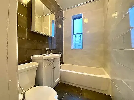 Rented by Bruma Realty LLC | media 2