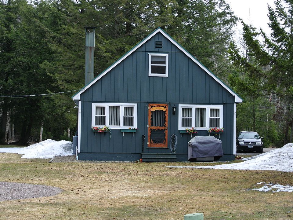 2nd image of 139 Indian Point Rd