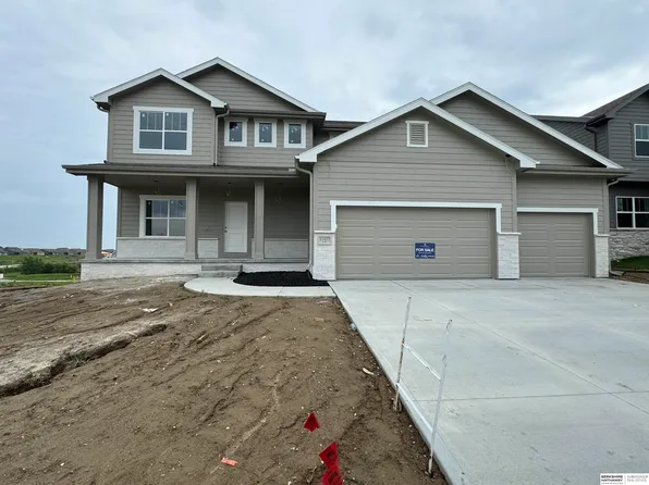 21427 Y St, Elkhorn, NE 68022