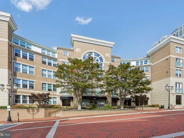 12000 Market St APT 204, Reston, VA 20190