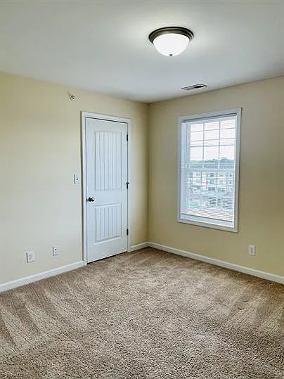 301 Rotunda St — Photo 16