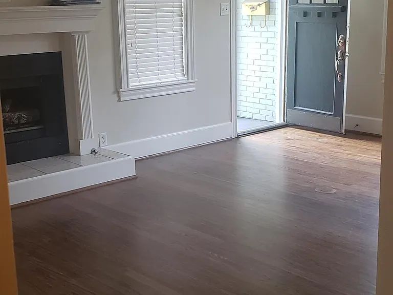 1820 Jarrel Ave — Photo 7