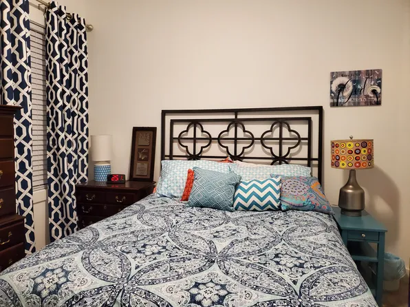 1038 Grey Flint Pl, Mebane, NC 27302