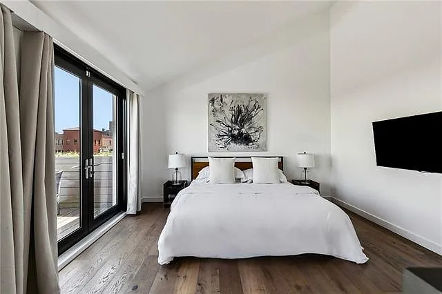 618 N Rampart St #201 — Photo 14