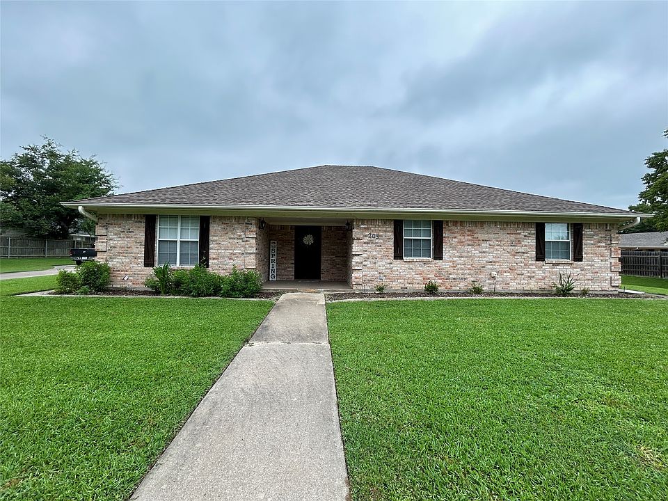 1st image of 203 Marianne Cir