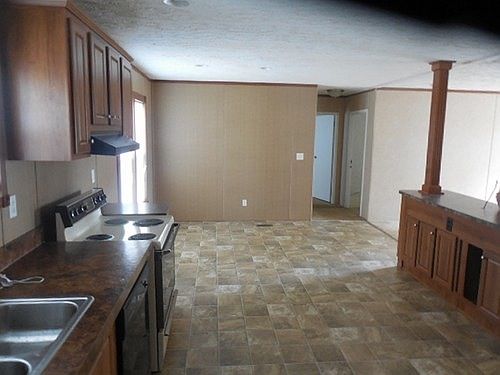 3rd image of 35 Totteridge Dr