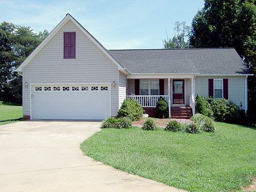 1st image of 115 Laney Dr