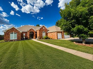 515 Chisholm Trl, Watonga, OK 73772