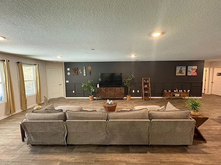 3483 Sparco Dr — Photo 4