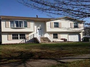 2 Midnight Ave, Parlin, NJ 08859