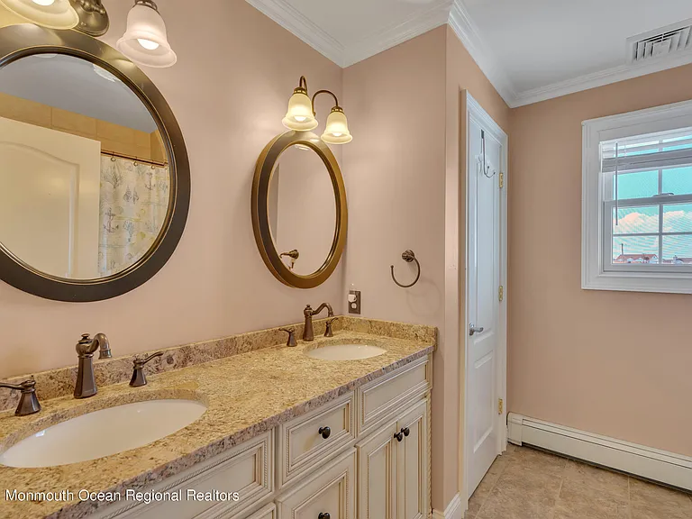 43 Woodhaven Rd — Photo 35