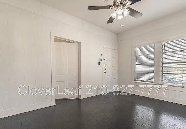 323 Barrera St — Photo 8