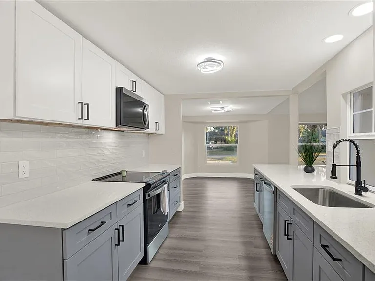18803 Tracer Dr — Photo 10