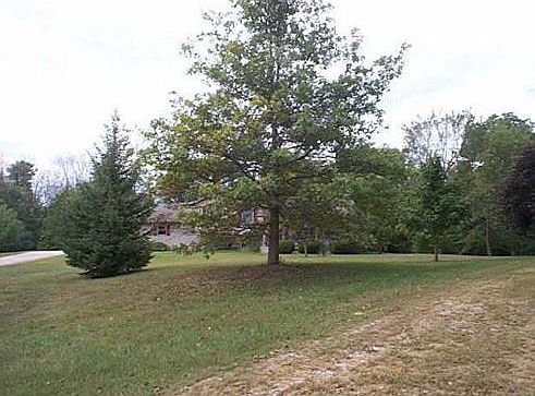 2nd image of 3439 Maple Grove Rd