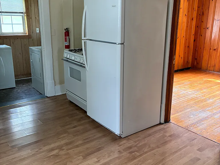 406 Craig Ave — Photo 9