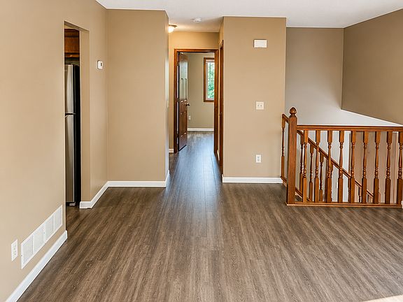 4th image of 3454 Willow Ct