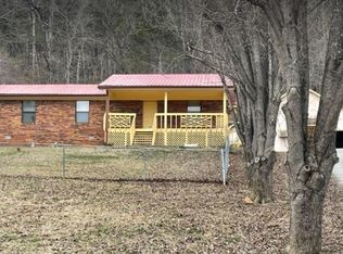 852 Franklin Ave, Sparta, TN 38583