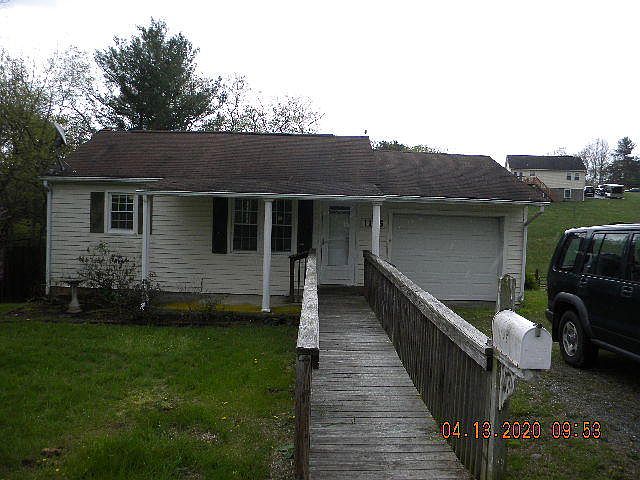 1st image of 1195 Murray St