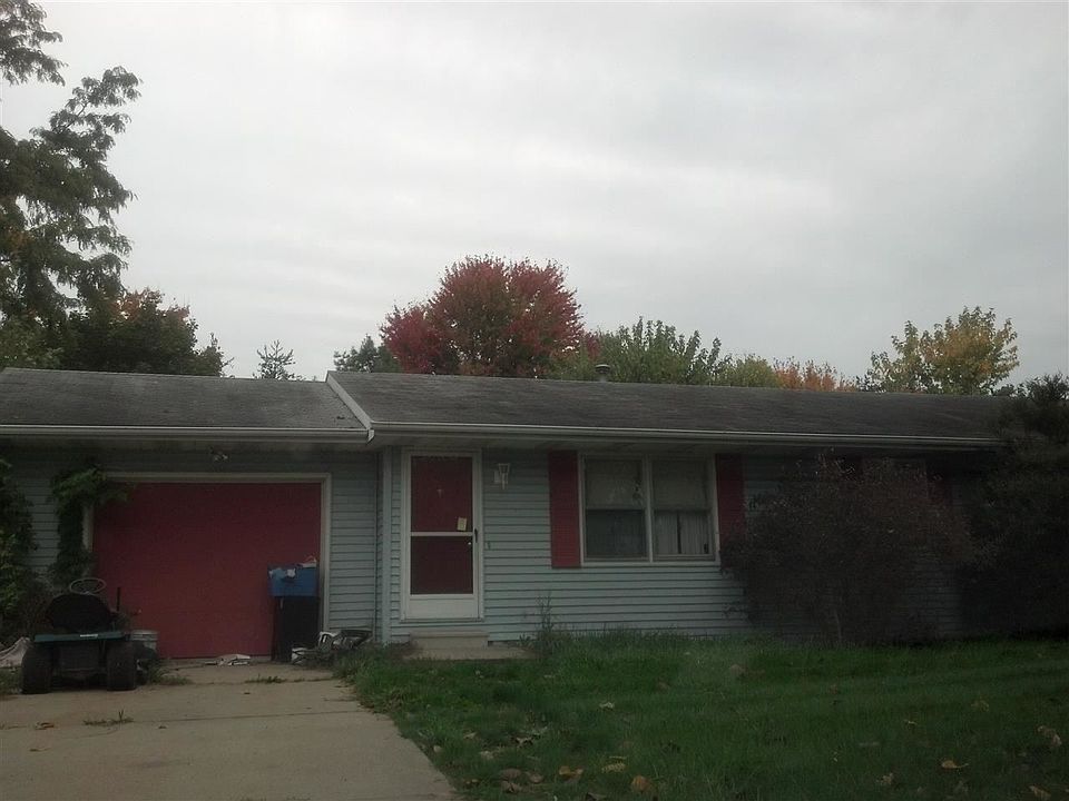 1st image of 58075 Andrew Dr