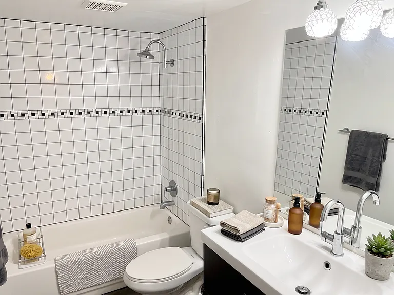 3234 N 38th St #9 — Photo 7