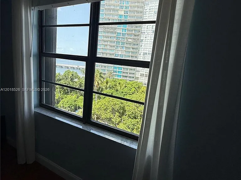 2333 Brickell Ave #602 — Photo 55