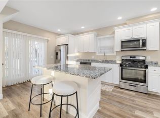 39 Maple Ave E, Riverside, RI 02915