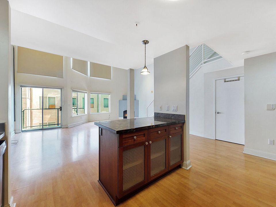 1st image of 695 5th St APT 12