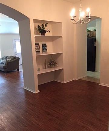 2nd image of 1420 Sierra Blanca Dr