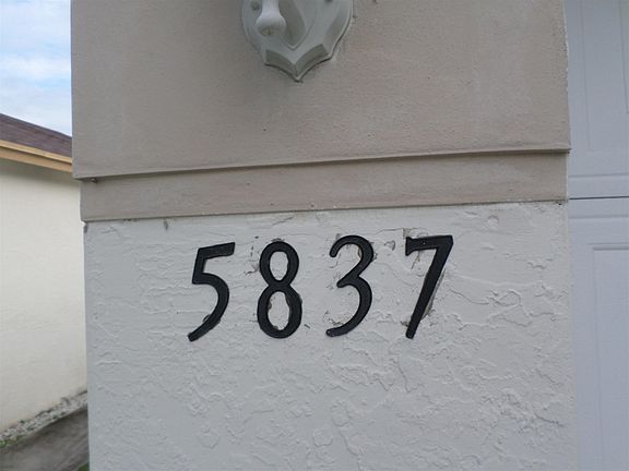 2nd image of 5837 Azalea Cir