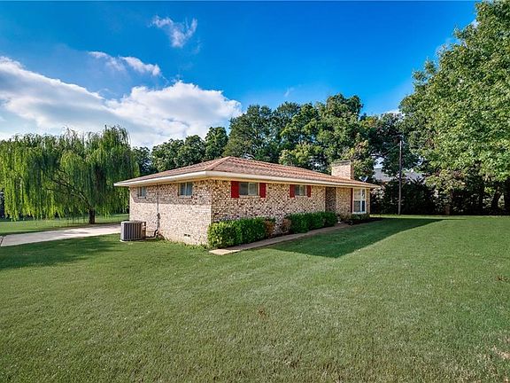 5th image of 4505 Pecan Place Dr