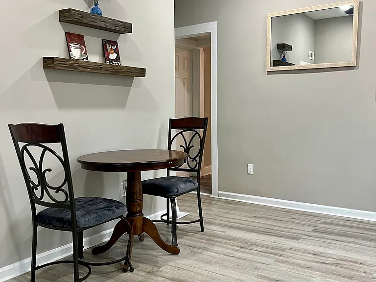 6008 Addison Rd — Photo 11