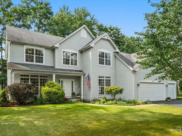 351 Whitewater Ln, Oswego, IL 60543