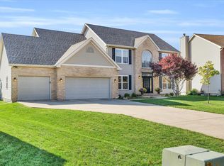 4309 Creston Dr, Champaign, IL