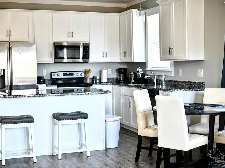 5446 Medina Rd — Photo 3