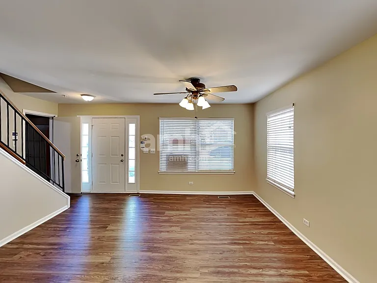 2440 Frost Dr — Photo 5