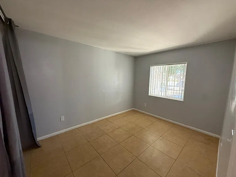 126 W Loma Vista Dr #101 — Photo 13