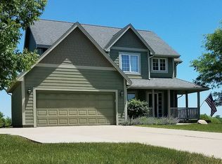 1014 S R St, Indianola, IA 50125