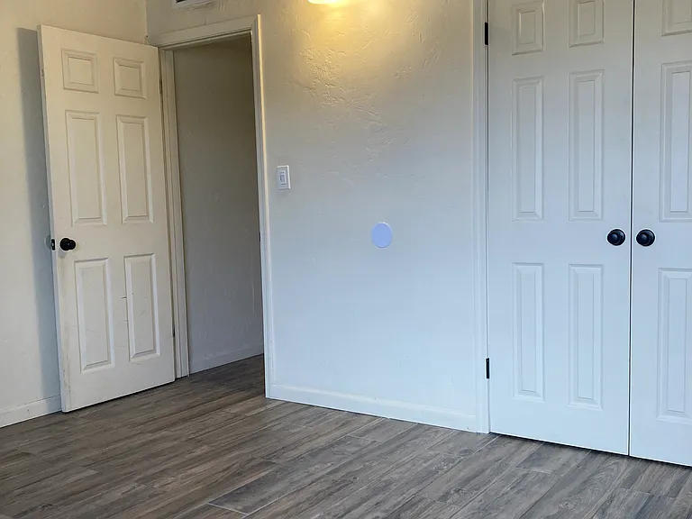master bed w - deep larger closets