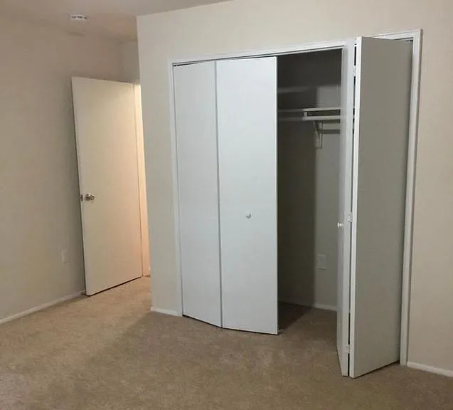 5301 Westbard Cir #222 — Photo 13