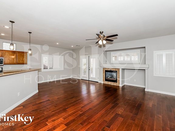 3rd image of 10564 Bardilino St