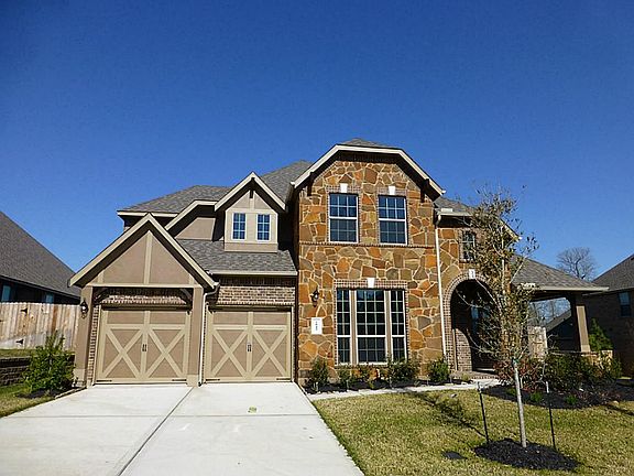 GOURGEOUS HOME FRONT