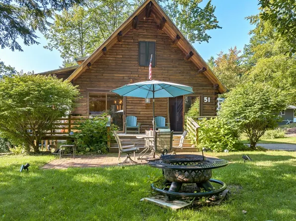 51 Old Barn Road, Meredith, NH 03253
