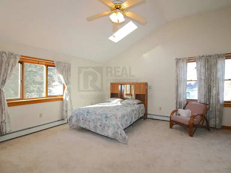 163 Winnacunnet Rd — Photo 16