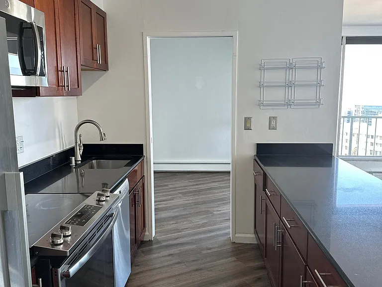 1200 Gough St #13D — Photo 1