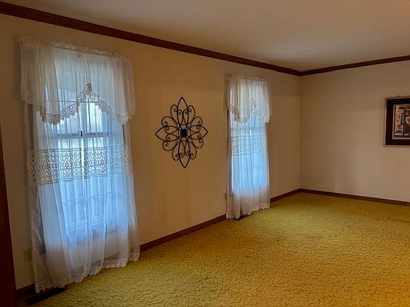 4th image of 3810 Tarrington Dr