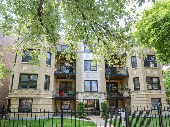 1549 W Sherwin Ave APT 402, Chicago, IL 60626