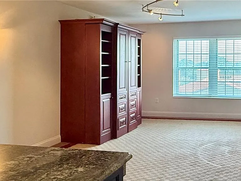 199 14th St NE #812 — Photo 11
