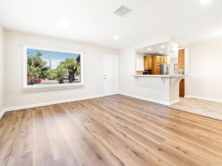 19413 Sturgess Dr — Photo 12